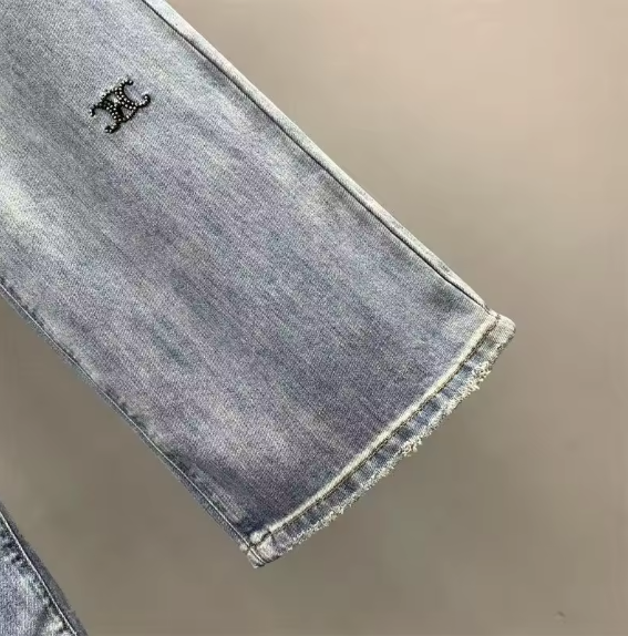 Pantalones vaqueros anchos con bordado de letras y diamantes para mujer